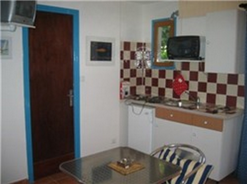 Eenkamerappartement voor twee personen Boulouris Saint Raphael.
