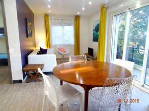 Location vacances appartement deux pièces Boulouris sur mer Var.Location appartements de vacances  Boulouris,location de studio,de trois pices dans un quartier calme  quelques minutes de la mer et des plages de Boulouris sur mer.