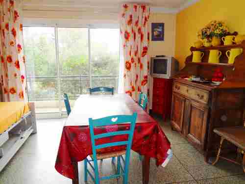 Appartement gemeubileerde,Saisonniere verhuren appartement,huurwoningen,Boulouris sur mer.
