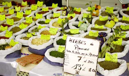 Boulouris sur mer saint raphael, Le marché de Boulouris