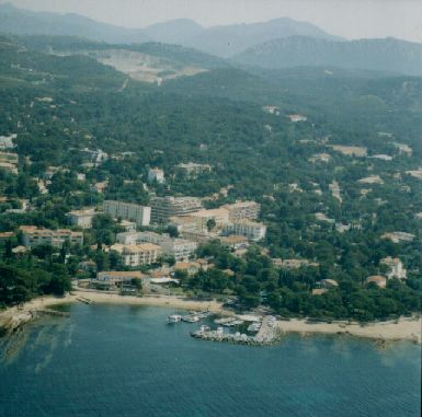 Boulouris sur mer saint raphael, Le port de Boulouris